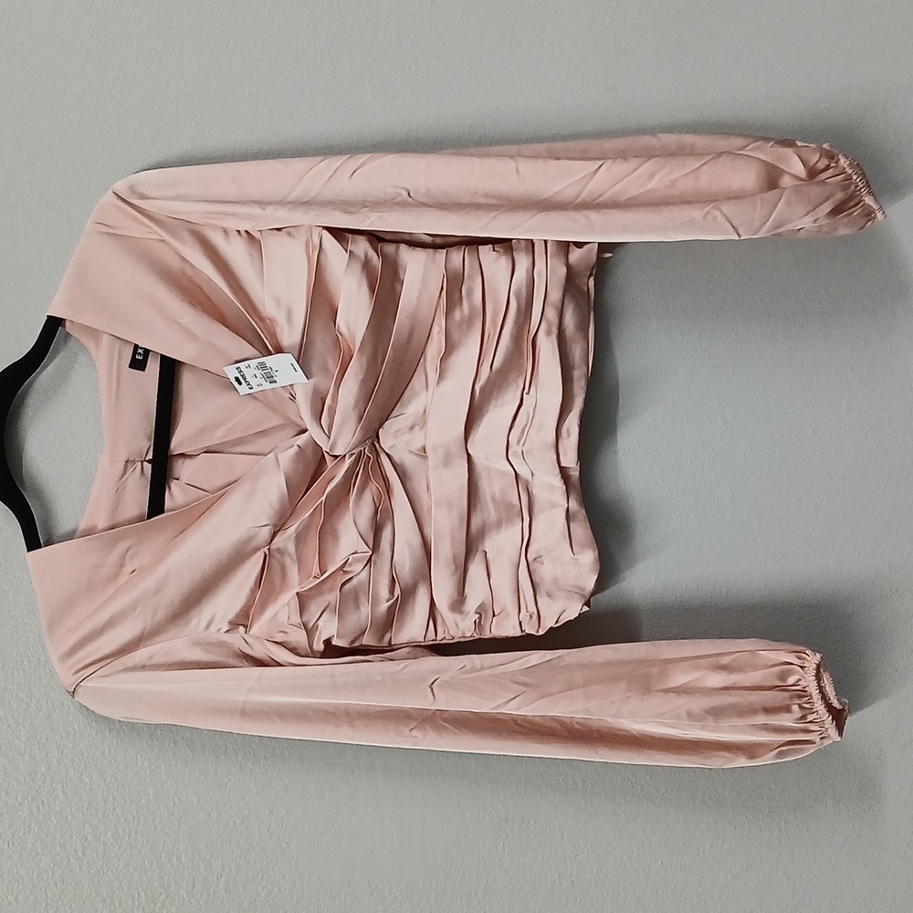 NWT EXPRESS Twist Front Tie Back Top Ruched blouse Size Small - Picture 3 of 6